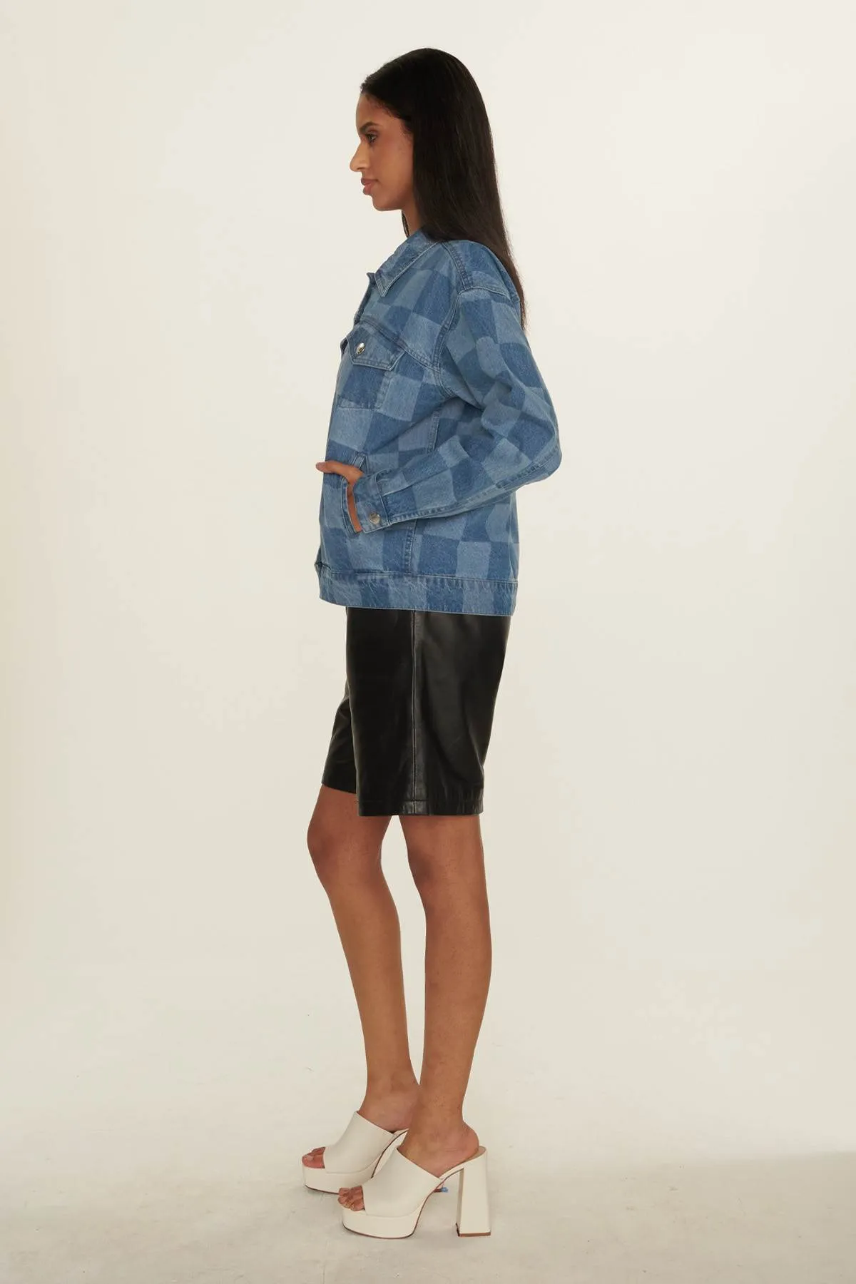 CLASSIC DENIM JACKET