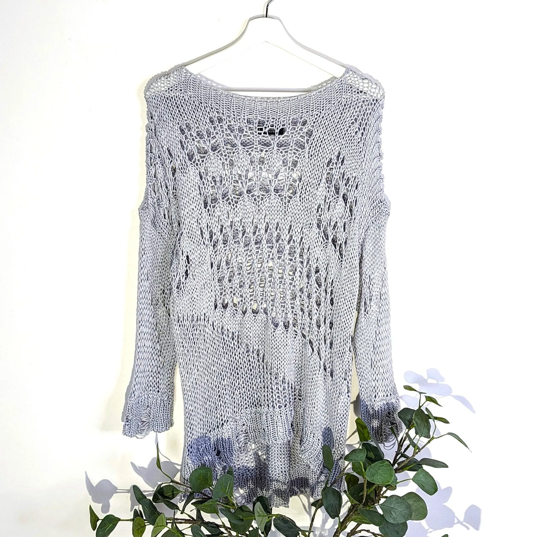 Cotton mix fashionable holey design jumper