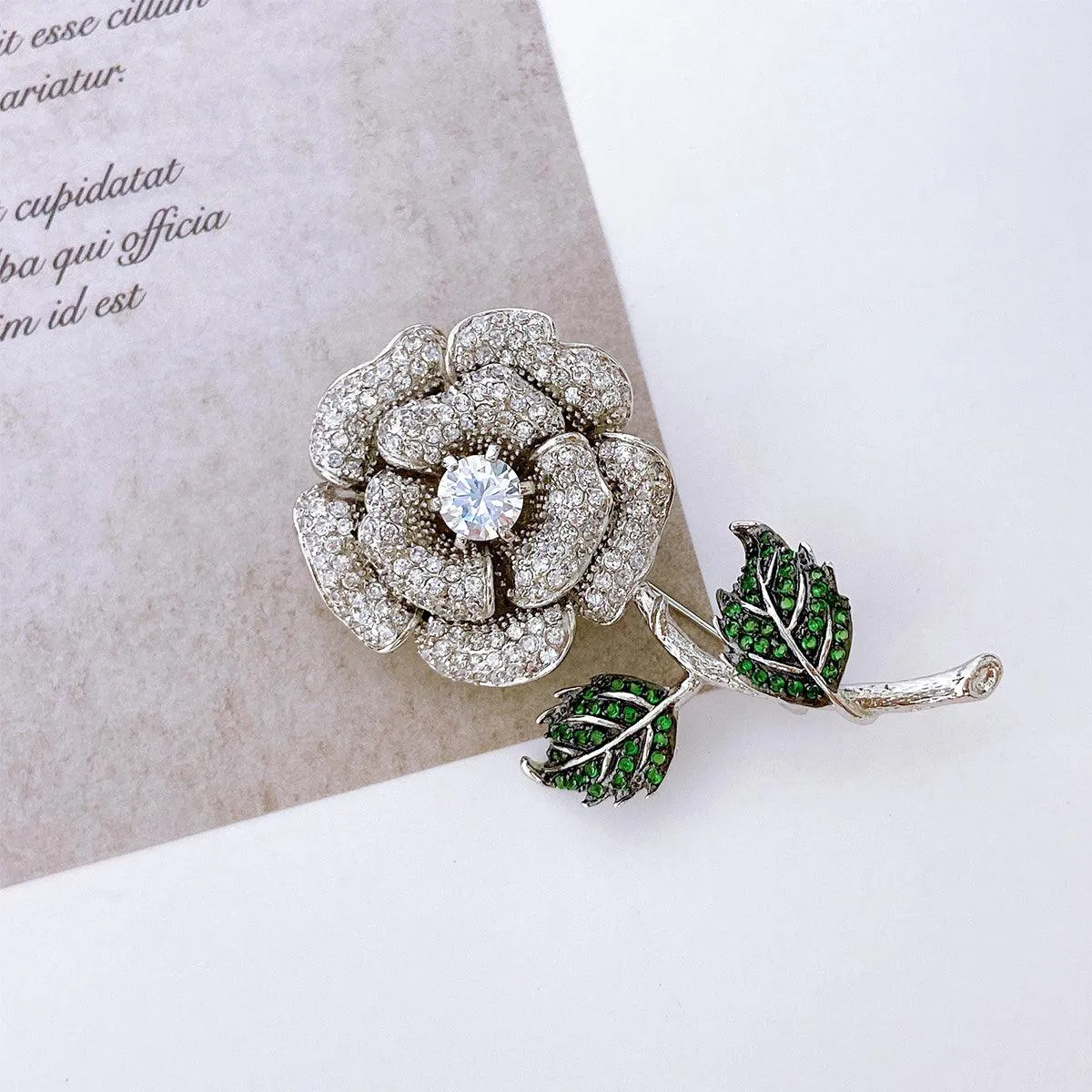 Elegant Floral Bouquet Flower Red Roses CZ Flower Brooch Lapel Pin
