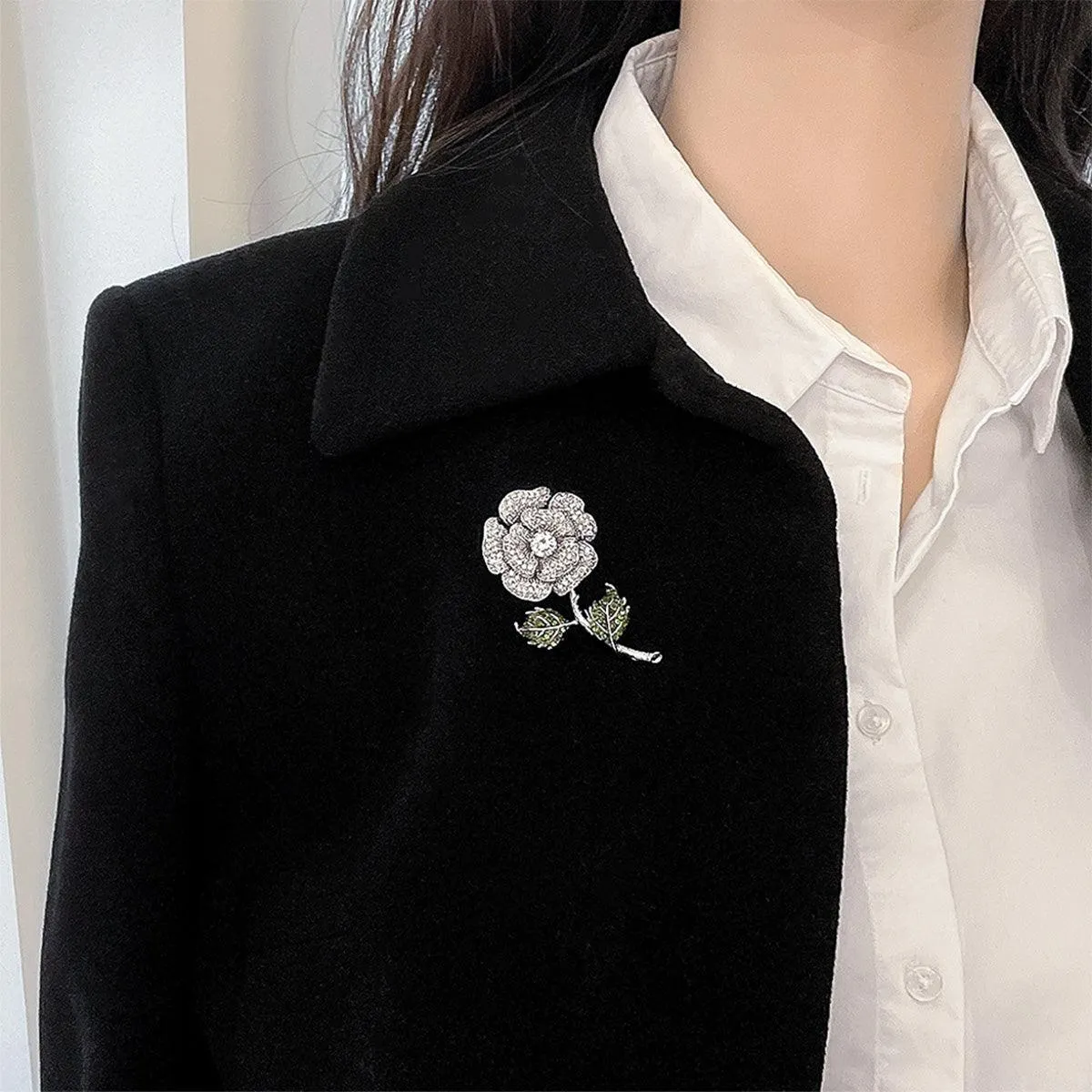 Elegant Floral Bouquet Flower Red Roses CZ Flower Brooch Lapel Pin