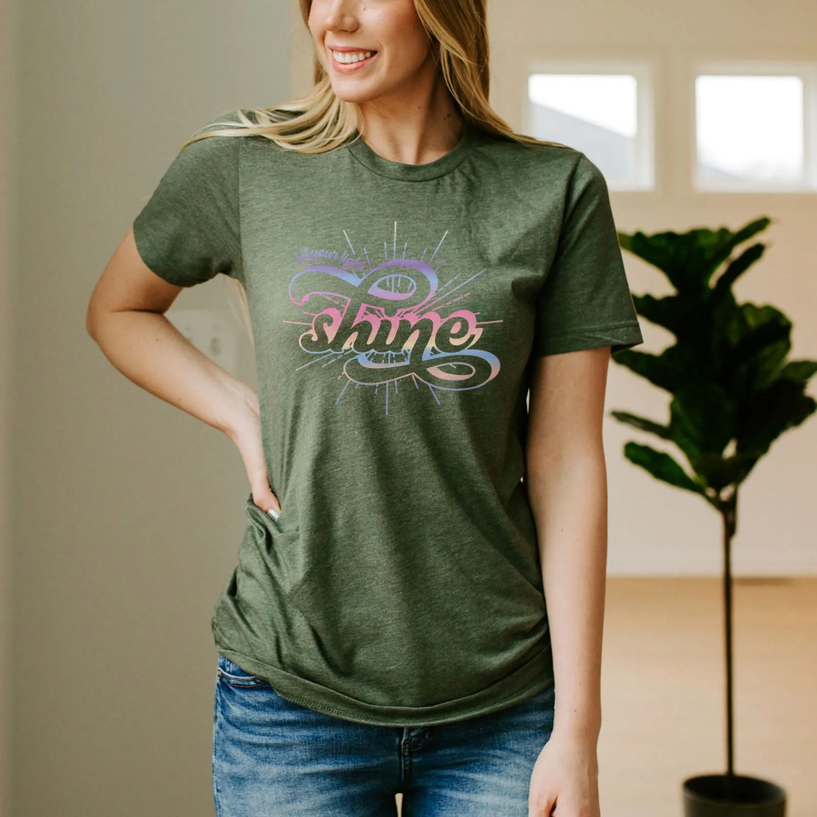 Let your light shine - Groovy Tee