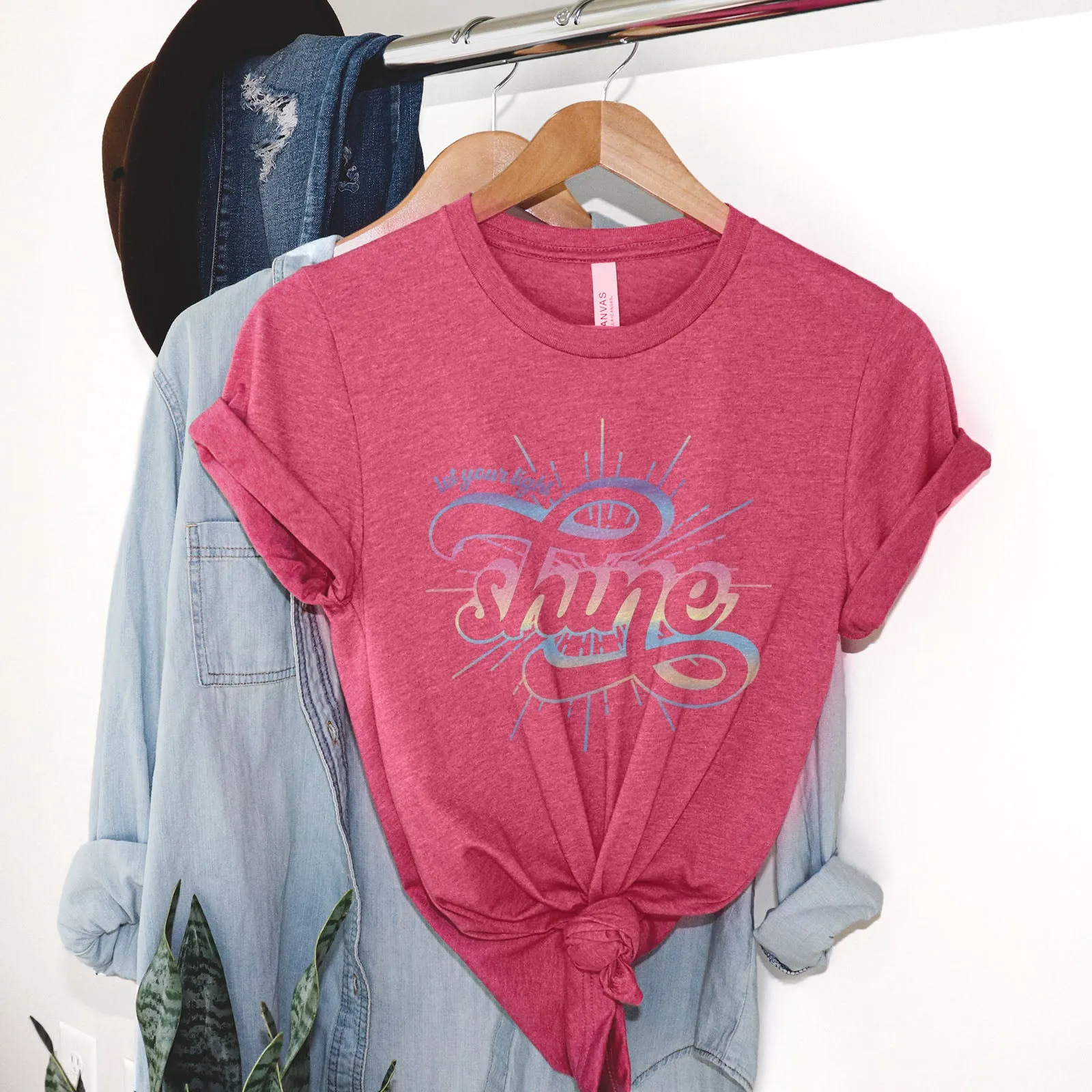 Let your light shine - Groovy Tee